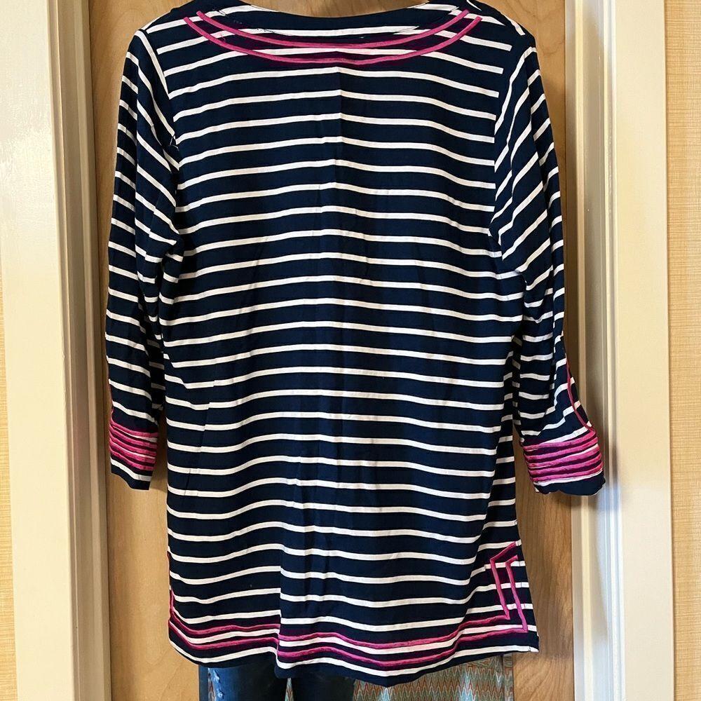 Escapada Living Navy Stripe Pink Embroidered Tunic Top sz L - Picture 5 of 7